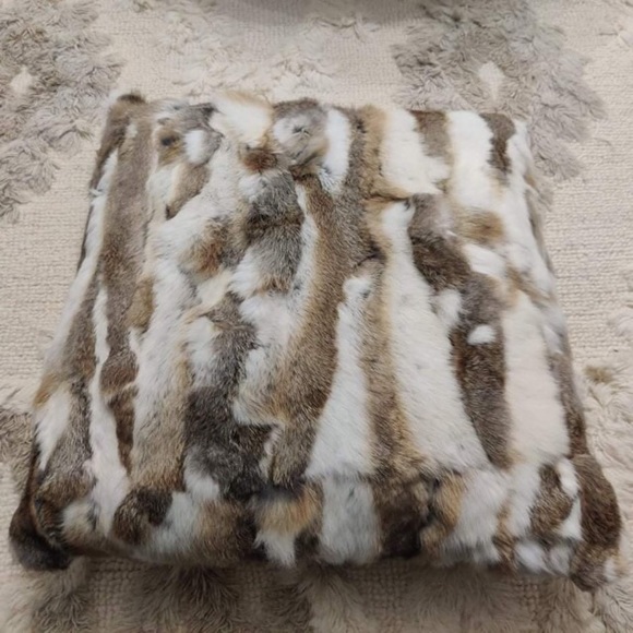 Large Square Cushion Made from Rabbit Fur - Picture 2 of 3
